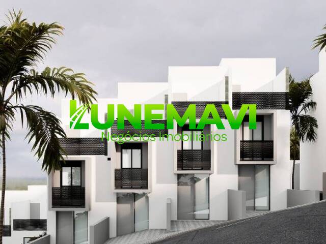 #NDC030 - Casa para Lançamento em Ferraz de Vasconcelos - SP - 1